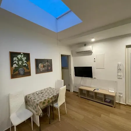 Apartament Sisters' House *