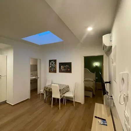 Apartament Sisters' House *